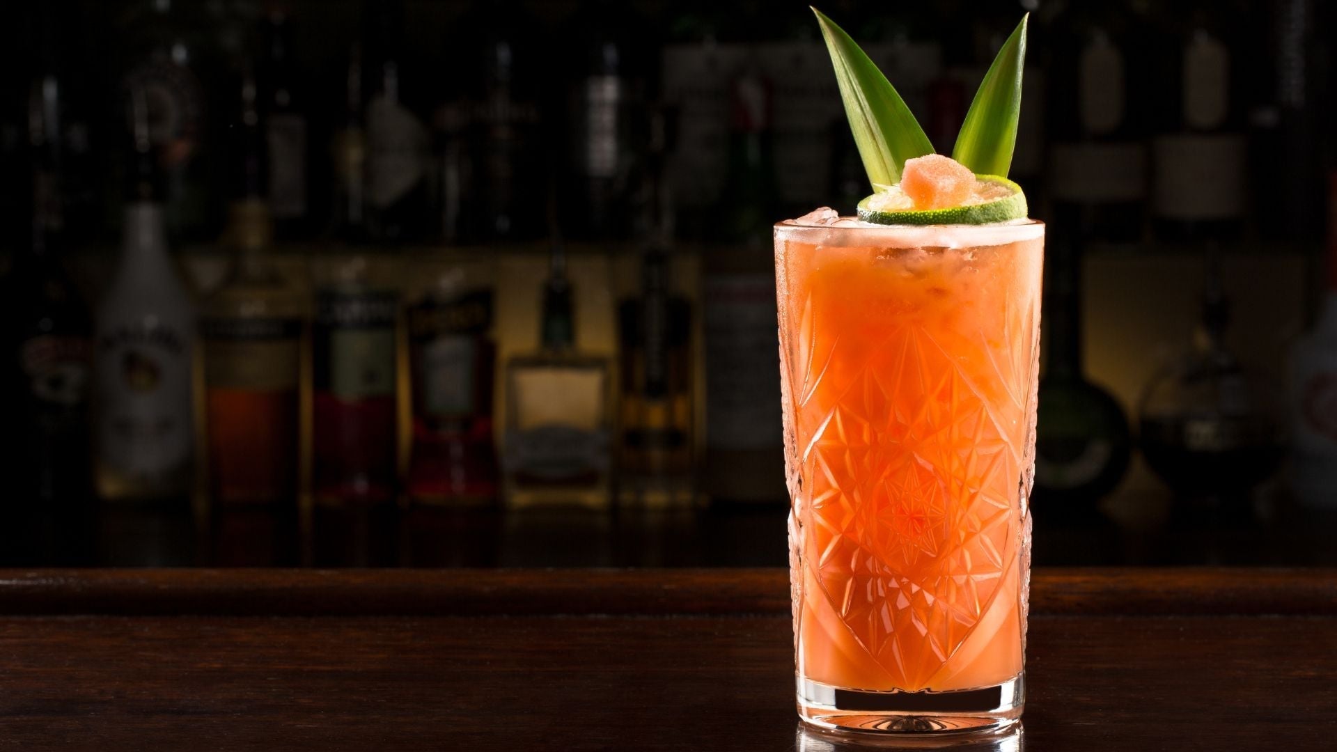 Perché alcuni cocktail migliorano mentre li bevi?